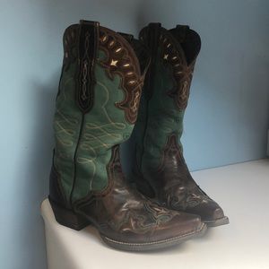 Women’s Ariat cowboy boots